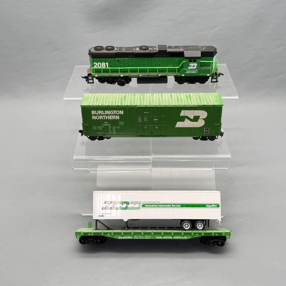 HO Scale Burlington Northern Train Lot Life-Like Locomotive Roundhouse Con-Cor